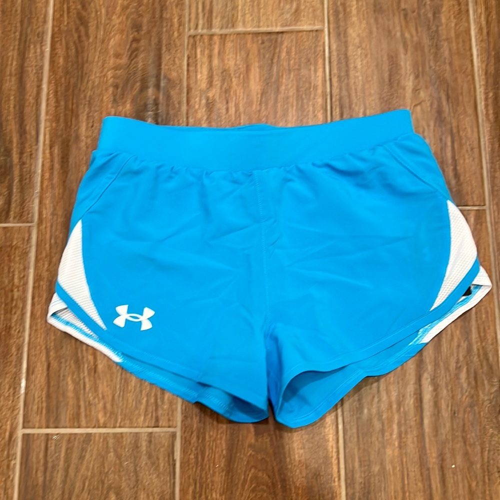 Under Armour girls fly-by shorts